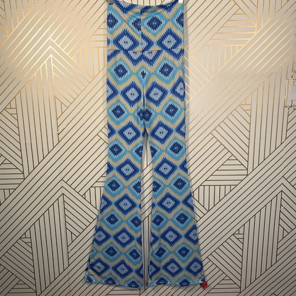 Intermix Geometric Print Wide Leg Pants in Blue - Picture 6 of 8